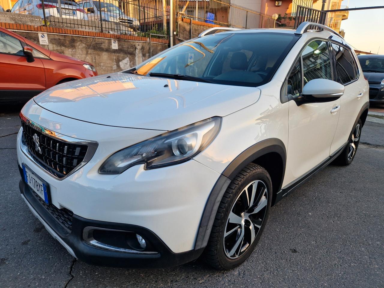 Peugeot 2008 BlueHDi 120 S&S Allure