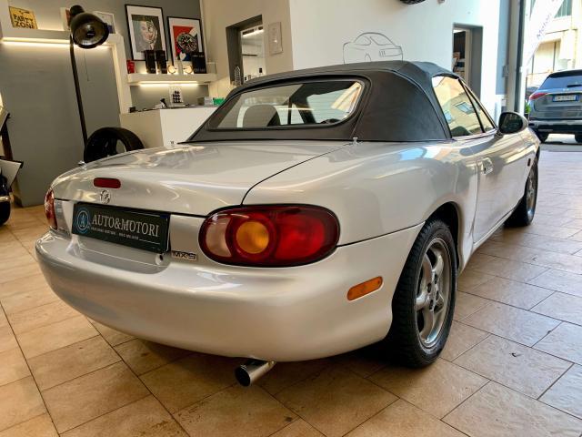 Mazda MX-5 MX-5 NB 1.6i 16v