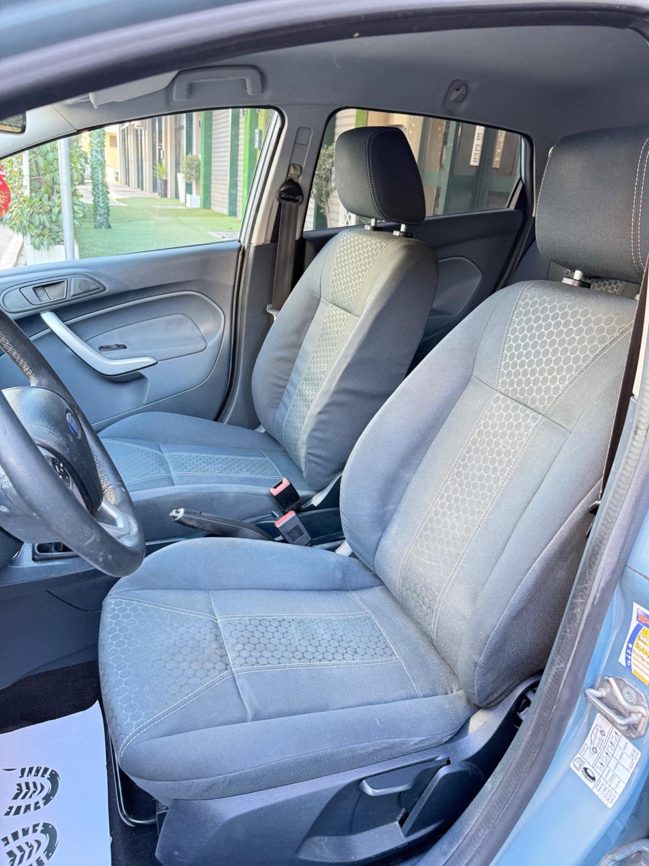 Ford Fiesta 1.4 5 porte Bz.- GPL Titanium