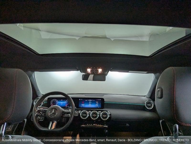 Mercedes-Benz Classe A 180D SEDAN PREMIUM AMG LINE AUTOMATIC "NEOPATENTATI"