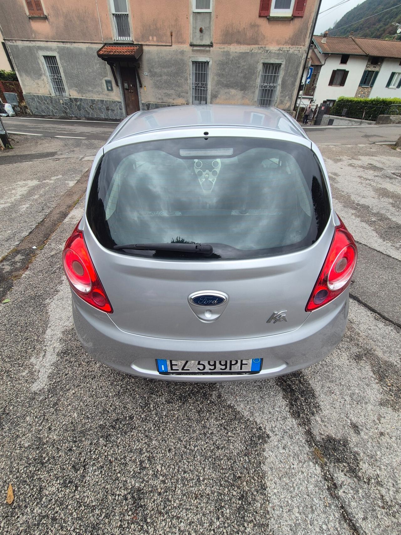 Ford Ka euro 6 con 57000 chilometri neopatentati