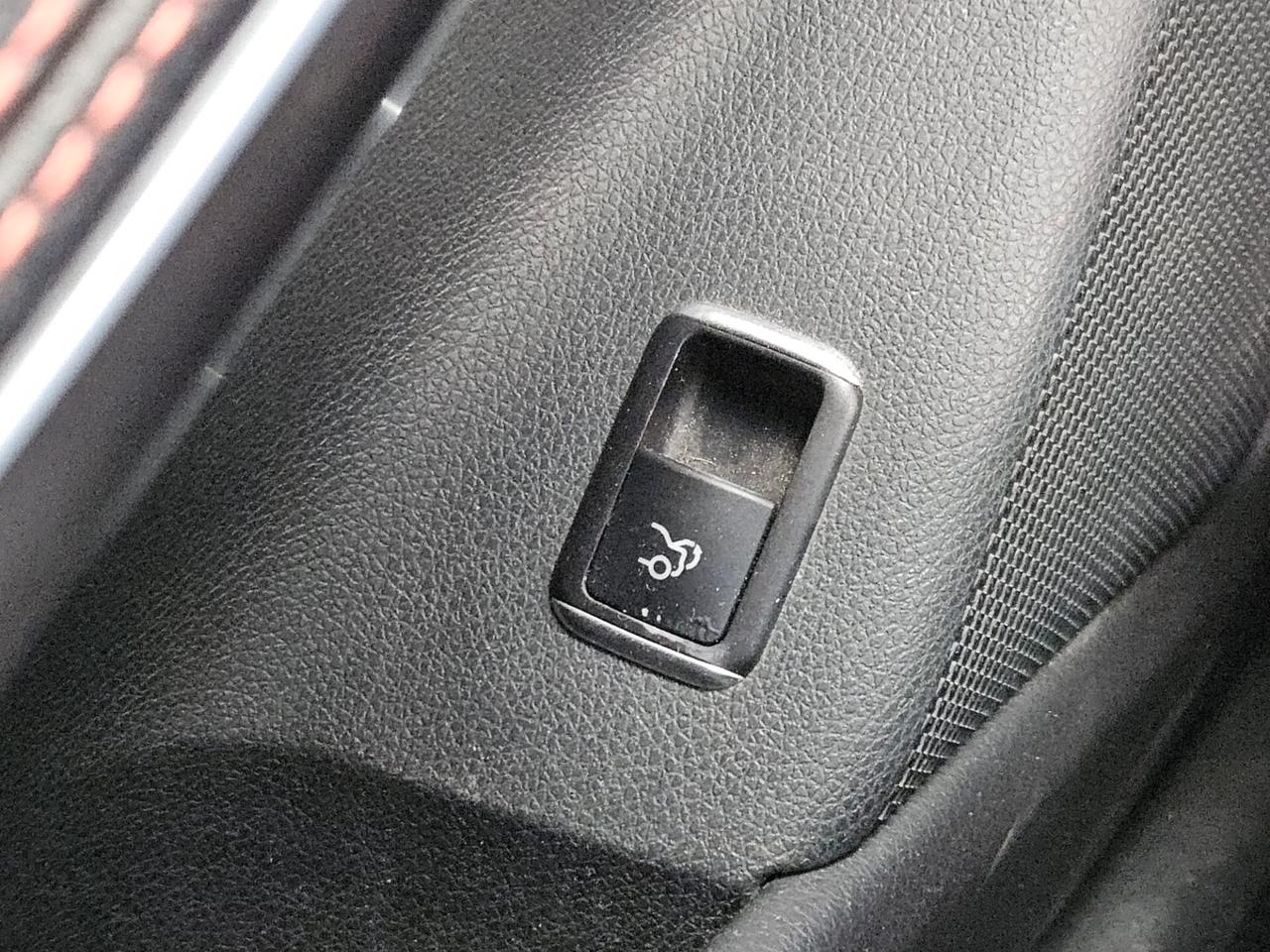 Mercedes-benz CLA 200 d Premium