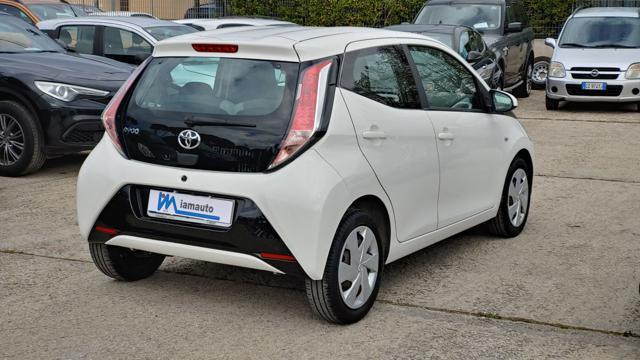 TOYOTA Aygo BUSINESS 1.0cc 71cv