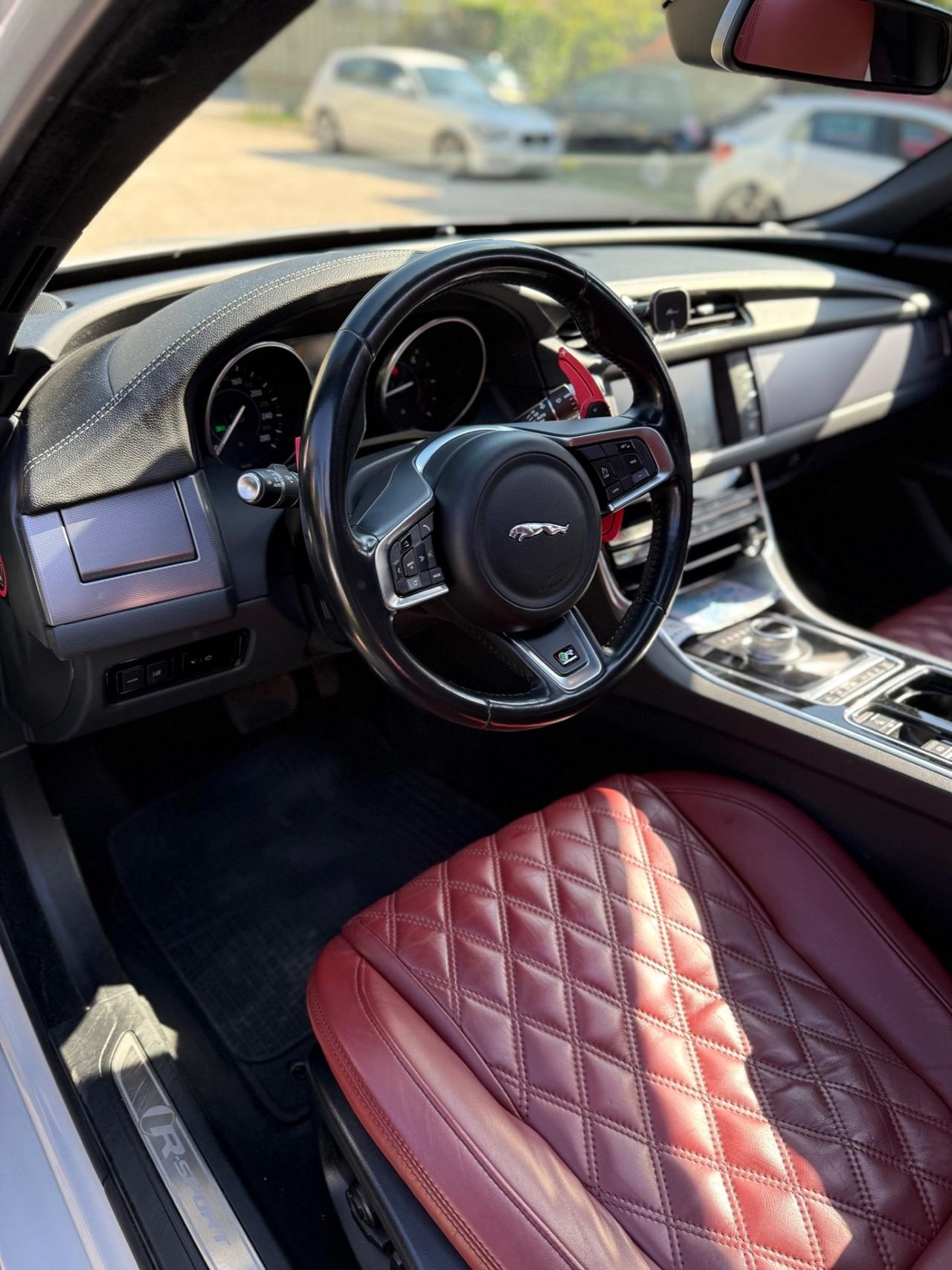 Jaguar XF 2.0 D 180 CV R-SPORT TETTO KMCERT GARANZ UNICOPR