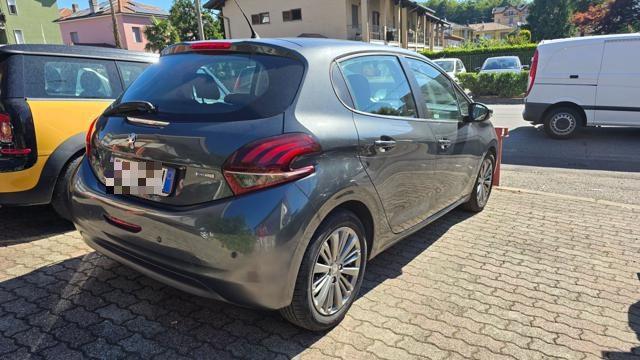 PEUGEOT 208 1° serie PureTech 82 5 porte Allure