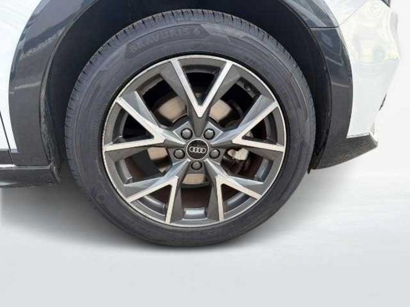 Audi A1 II 2019 Citycarver 30 1.0 tfsi Admired 110cv