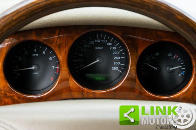 JAGUAR XJ8 3.2 V8 237CV Executive - 1998