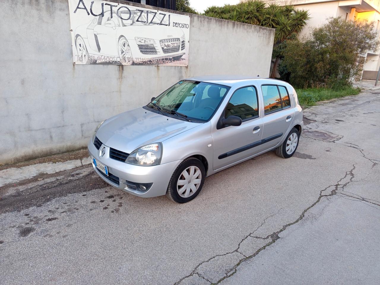 Renault Clio Storia 1.2 5 porte GPL Confort