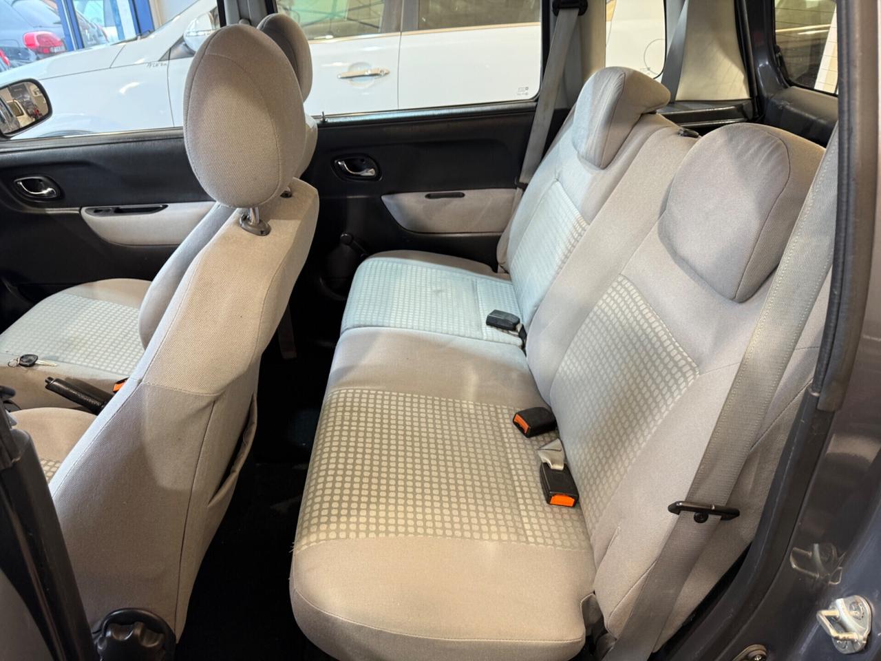 Opel Agila 1.2 16V Enjoy