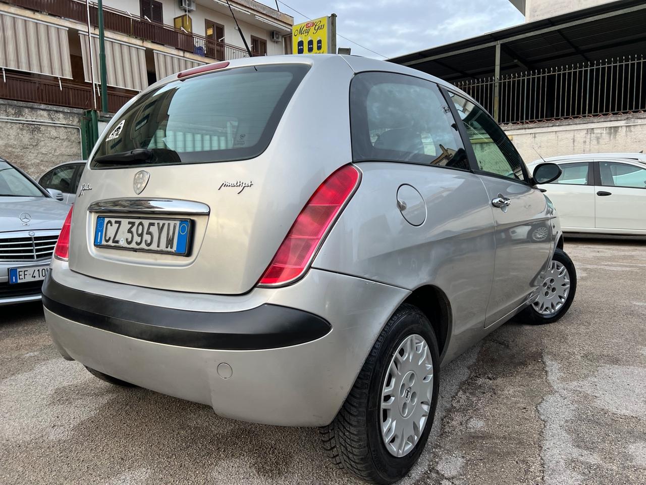 Lancia Ypsilon 1.3 Multijet 16V Platino