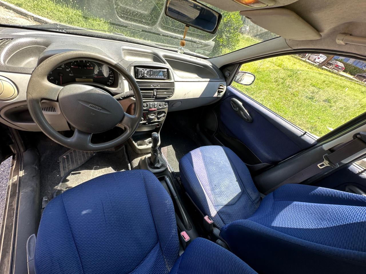 Fiat Punto 1.9 JTD 5 porte neopat bluetooth