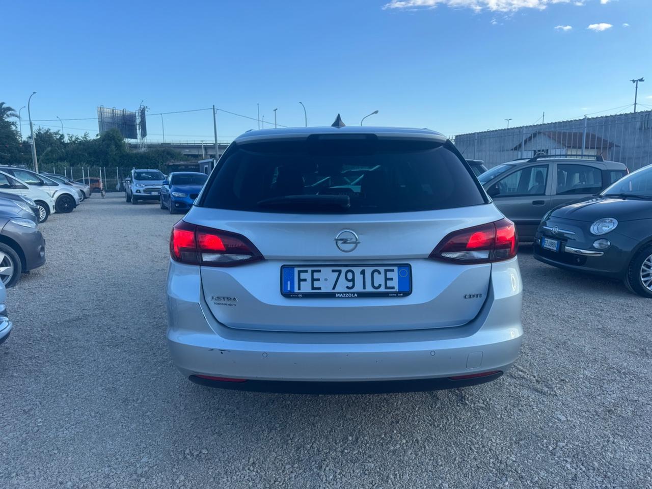 Opel Astra 1.6 CDTi 136CV Start&Stop Sports Tourer Innovation