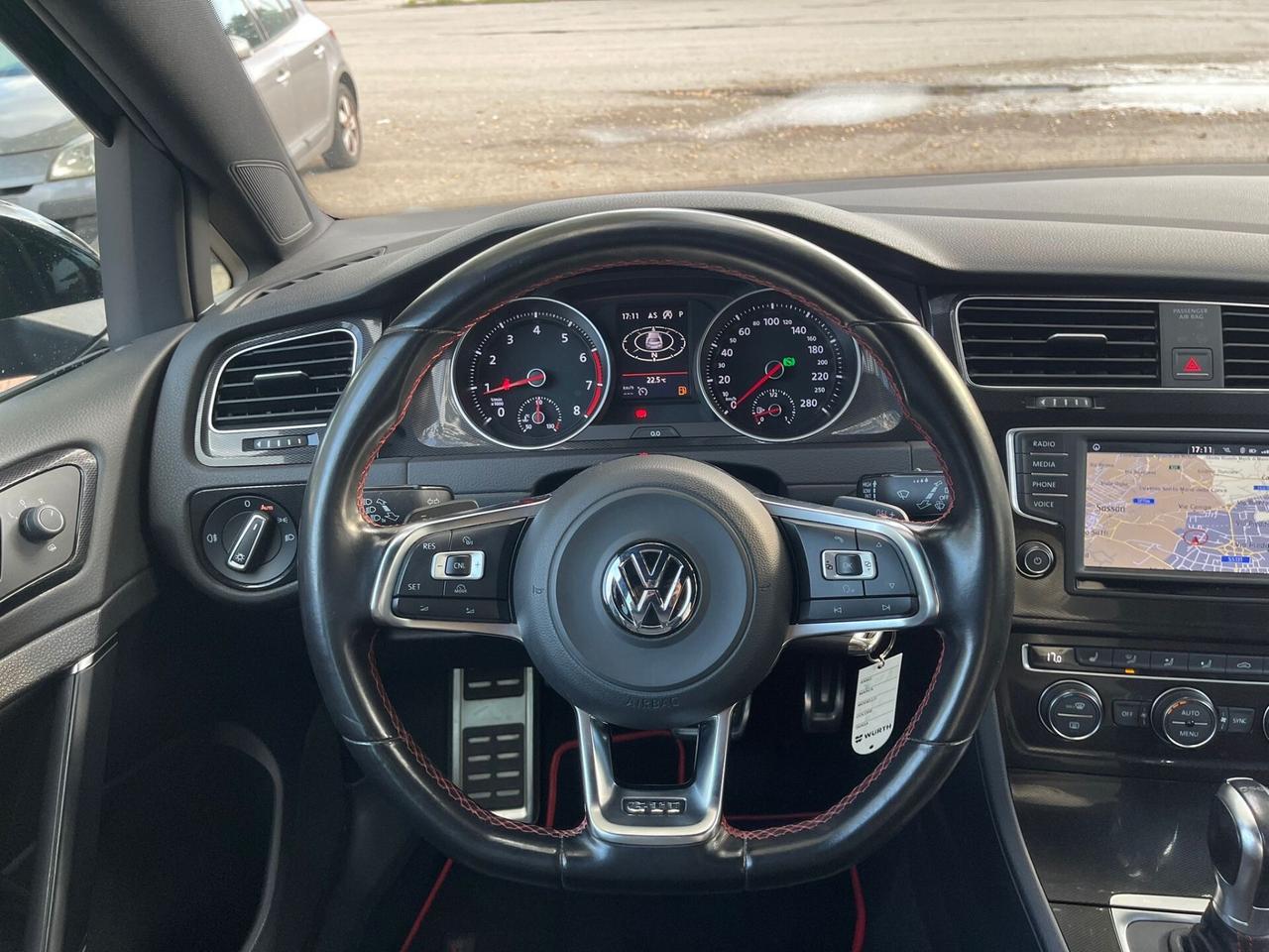 Volkswagen Golf GTI 230 CV Performance 2.0 TSI DSG 5p.
