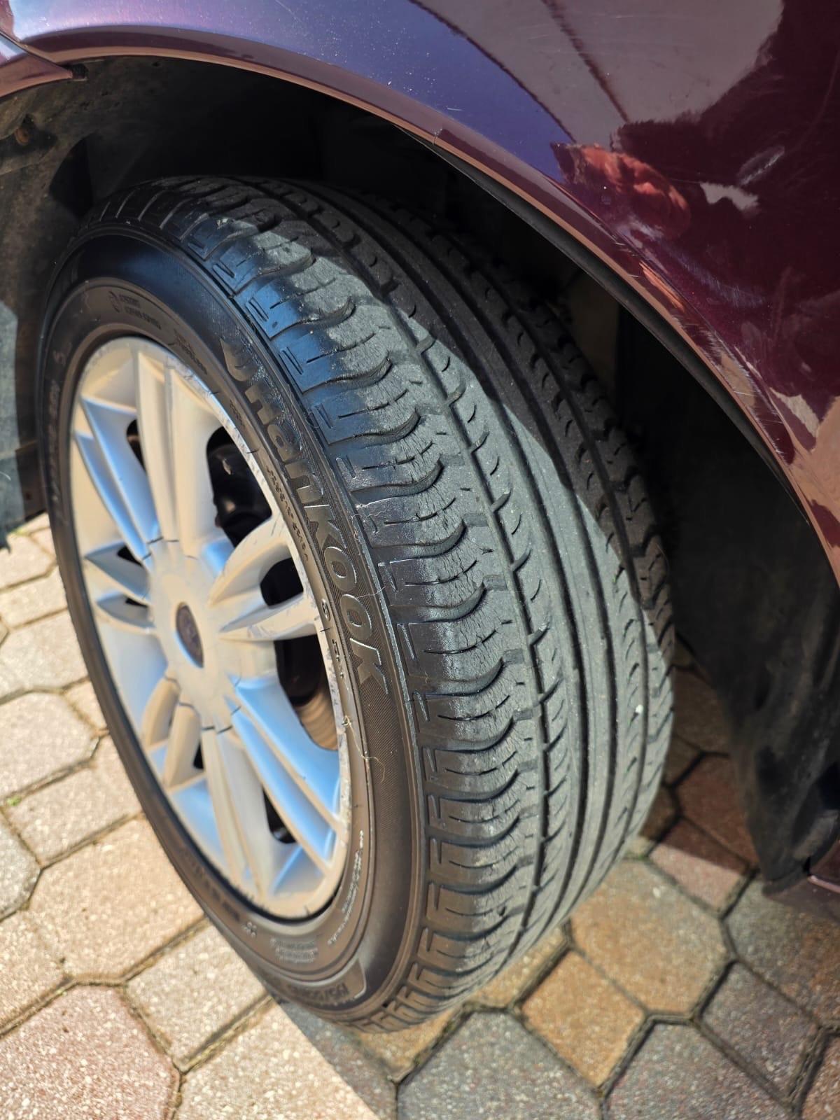 Lancia Ypsilon 1.4 Oro Ecochic GPL