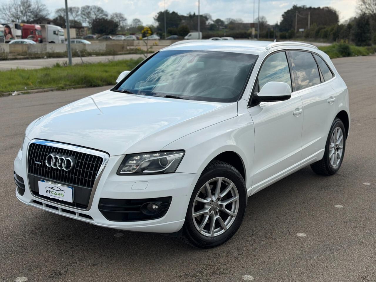 Audi Q5 q5 2.0 tdi 170cv quattro fari*navi