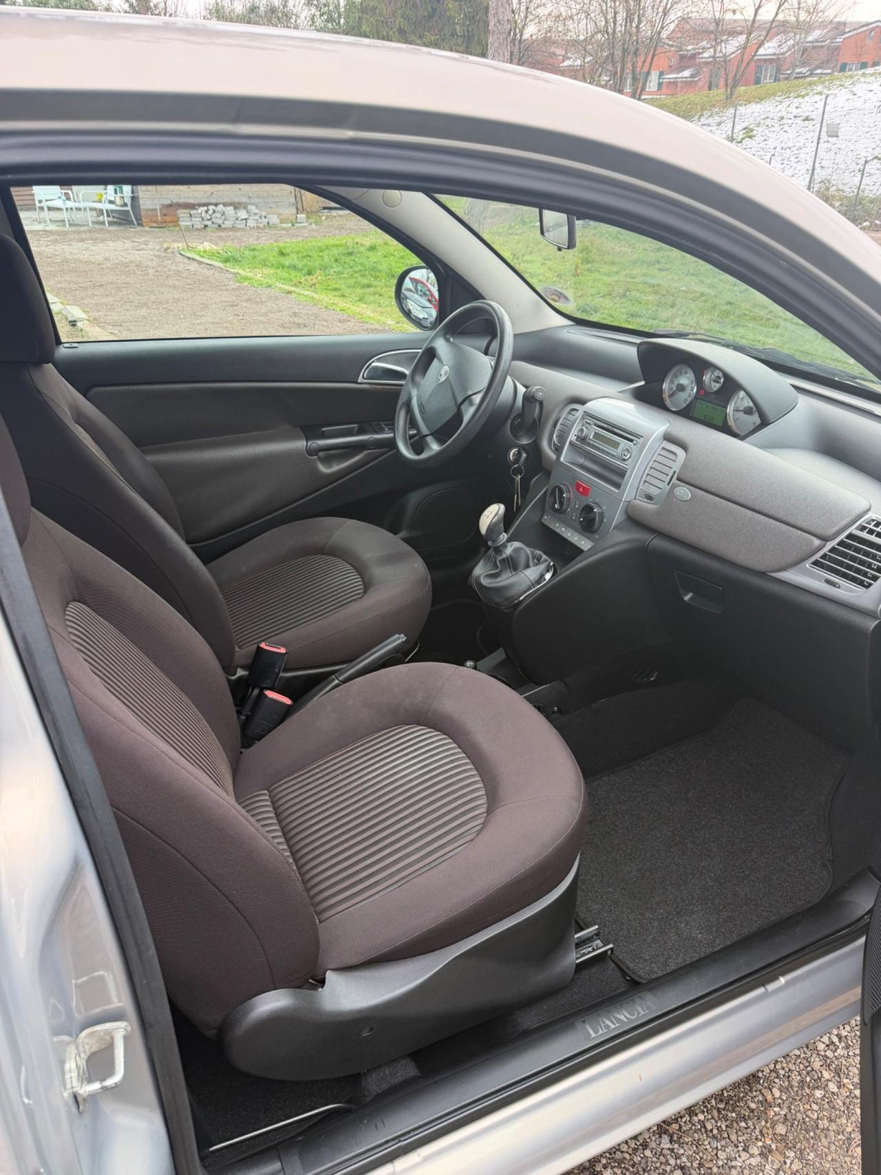 Lancia Ypsilon 1.2 E-Collection