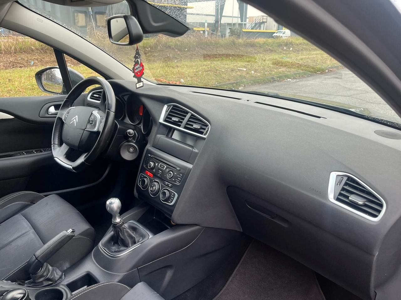 Citroen C4 1.4 VTi 95