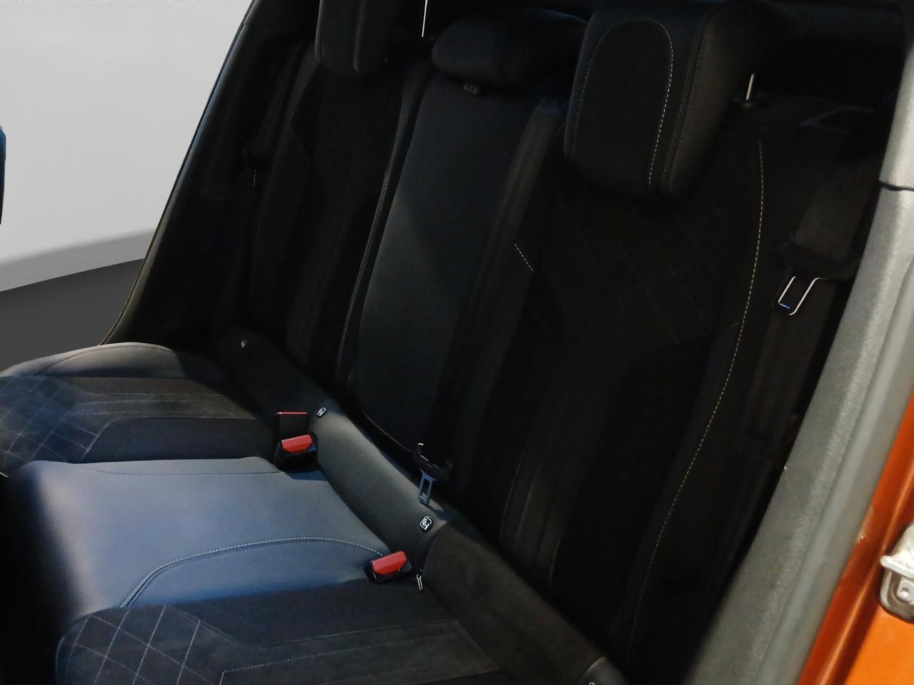 Peugeot 2008 PureTech 130CV S&S EAT8 GT Pack