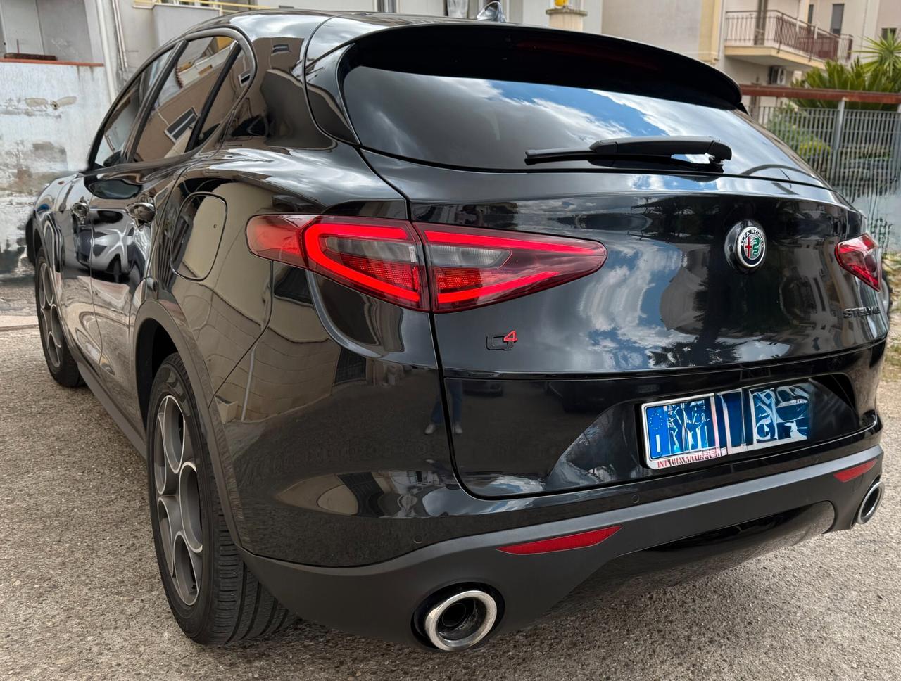Alfa Romeo Stelvio 2.2 Turbodiesel 160 CV AT8 RWD sport