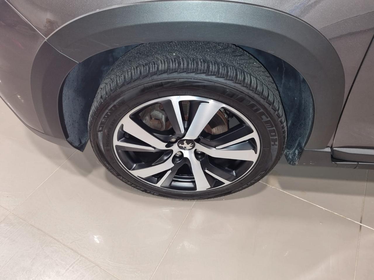 Peugeot 2008 BlueHDi 120 S&S Allure