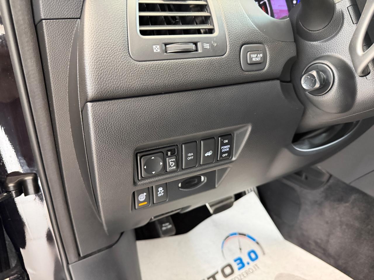 Infiniti QX70 3.0 diesel V6 AT S Premium