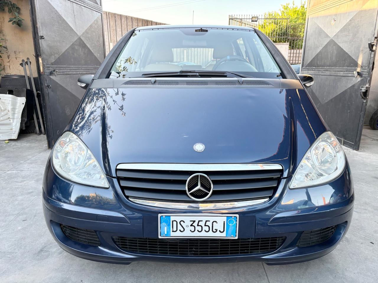 Mercedes-benz A 150 1.5 benzina 122000km