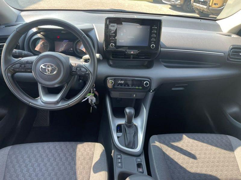 Toyota Yaris Hybrid Trend MY22