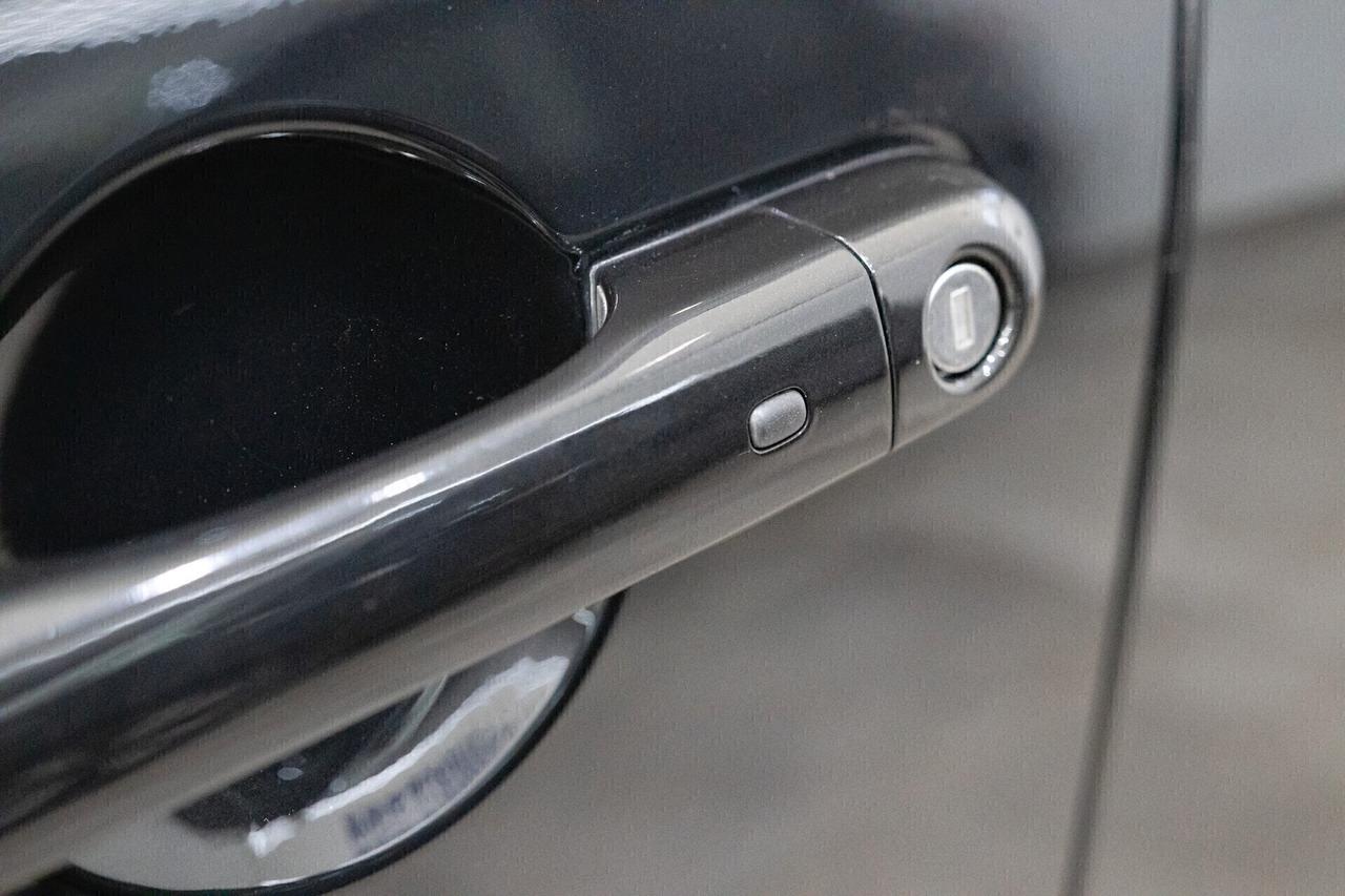 Jeep Renegade 1.6 Multijet 130cv BLACKEAGLE