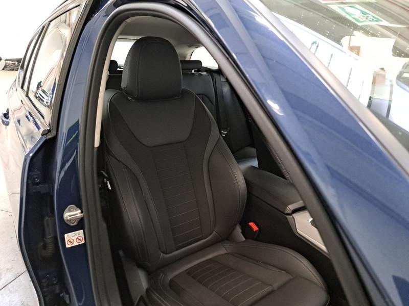 BMW 318 48V BASE TOURING AUTO STATION WAGON