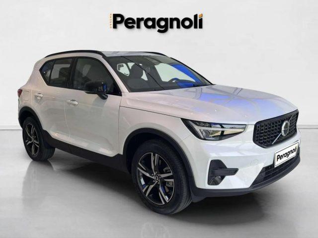 VOLVO XC40 B3 PLUS DARK AUTOMATICA KM0