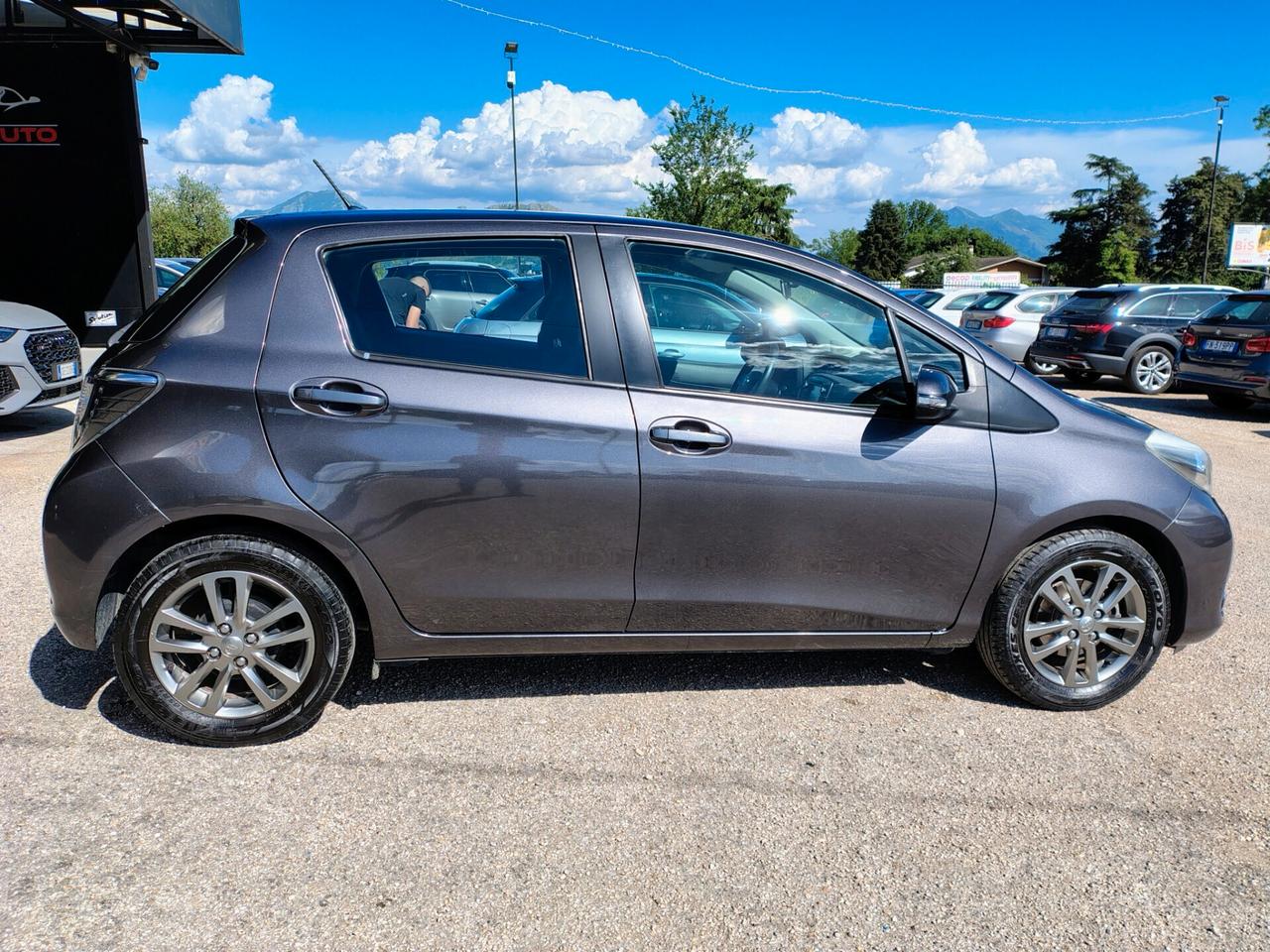 Toyota Yaris 1.0 5 porte Lounge