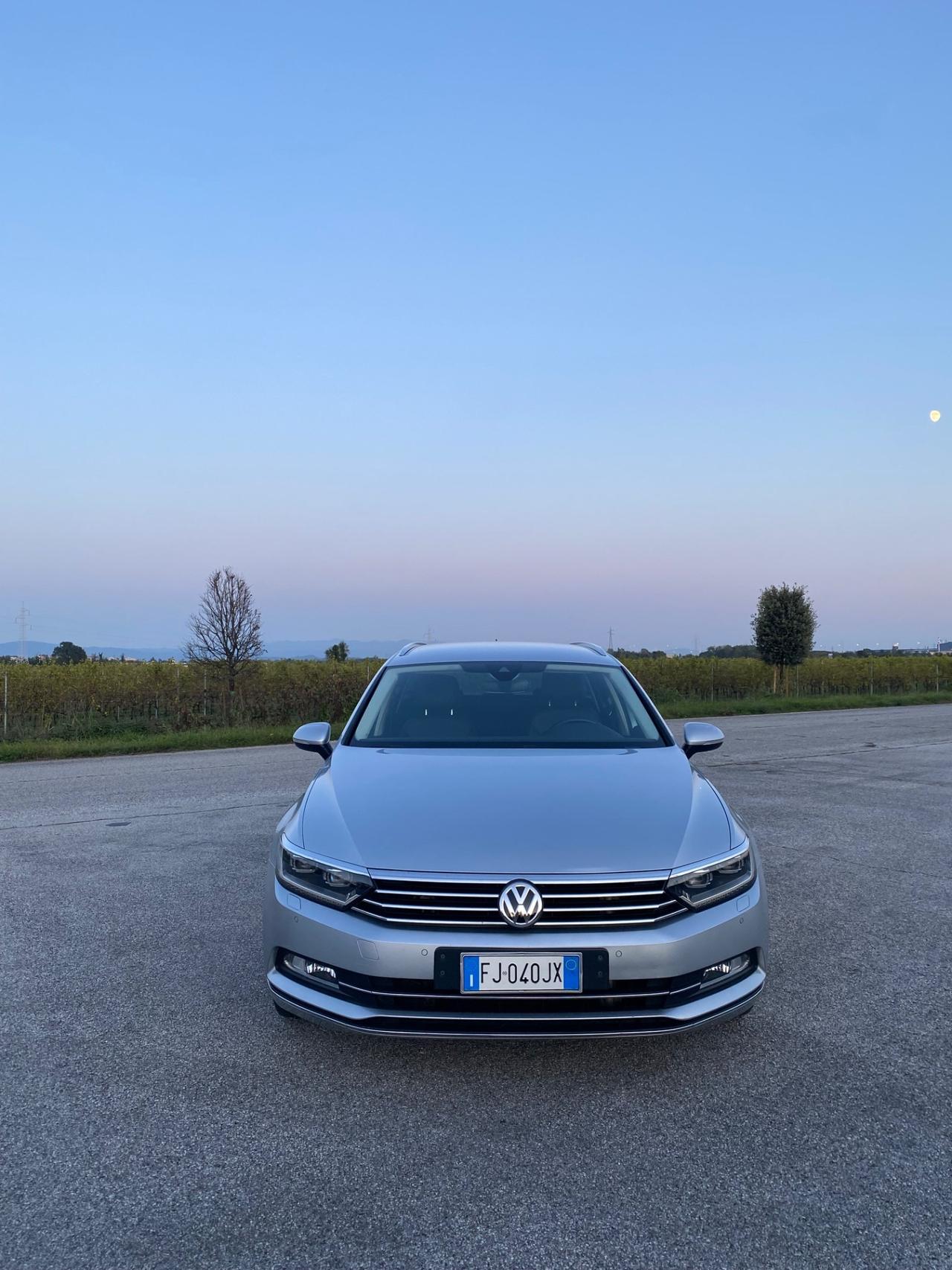 Volkswagen Passat Variant 2.0 TDI DSG Business BlueMotion Tech