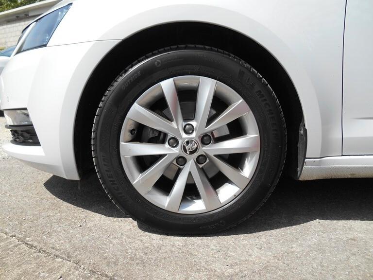 Skoda Octavia 1.5 DSG Wagon Executive METANO
