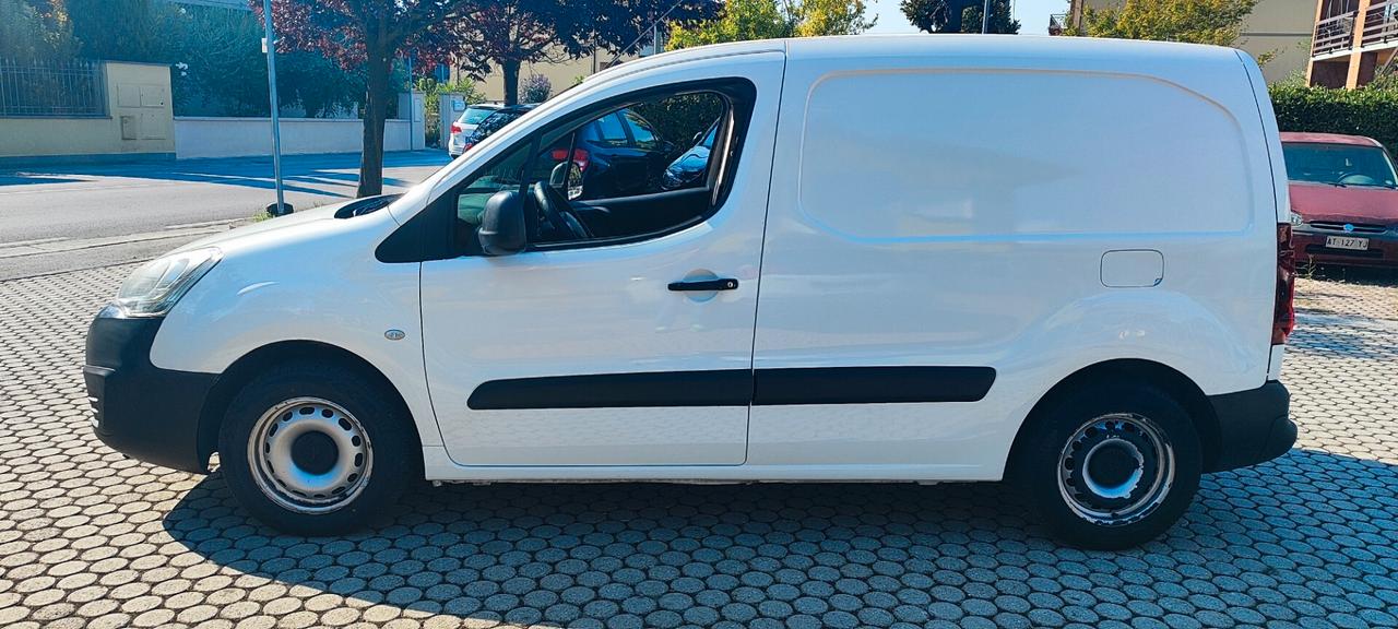 Peugeot Partner BlueHDi 100 Furgone