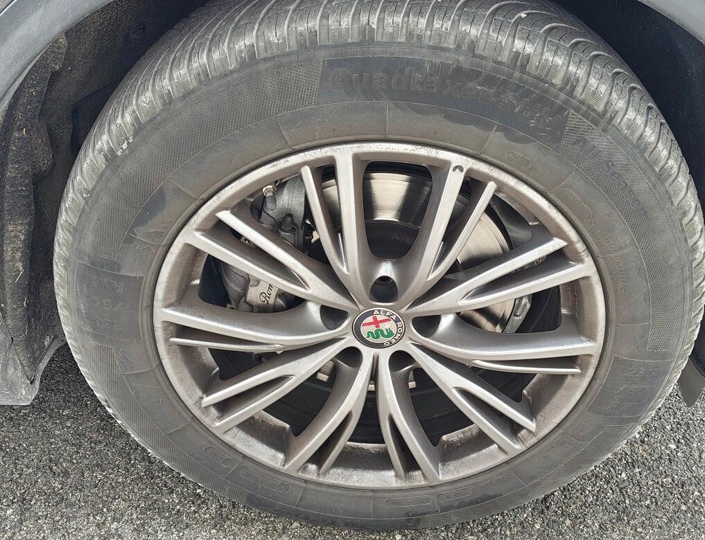 Alfa Romeo Stelvio 2.2 Turbodiesel 190 CV AT8 RWD Business