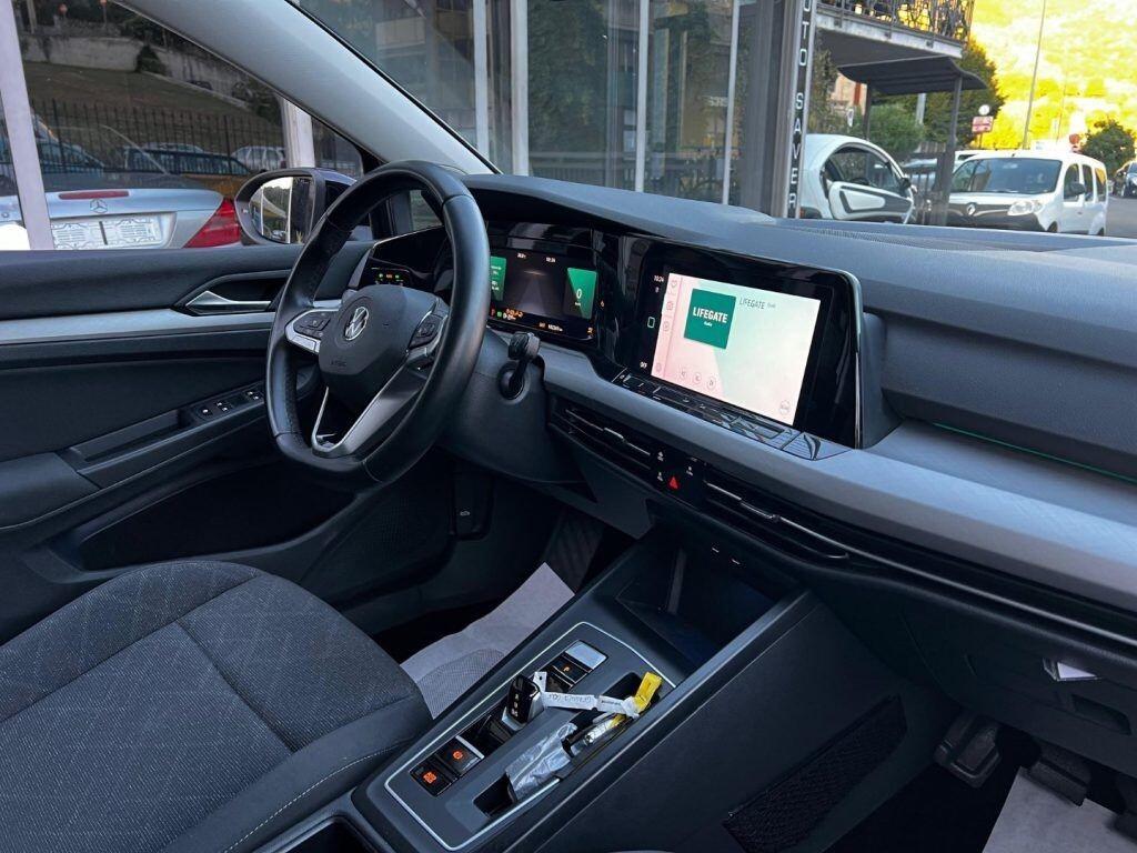 VOLKSWAGEN Golf 1.0 eTSI EVO DSG Life