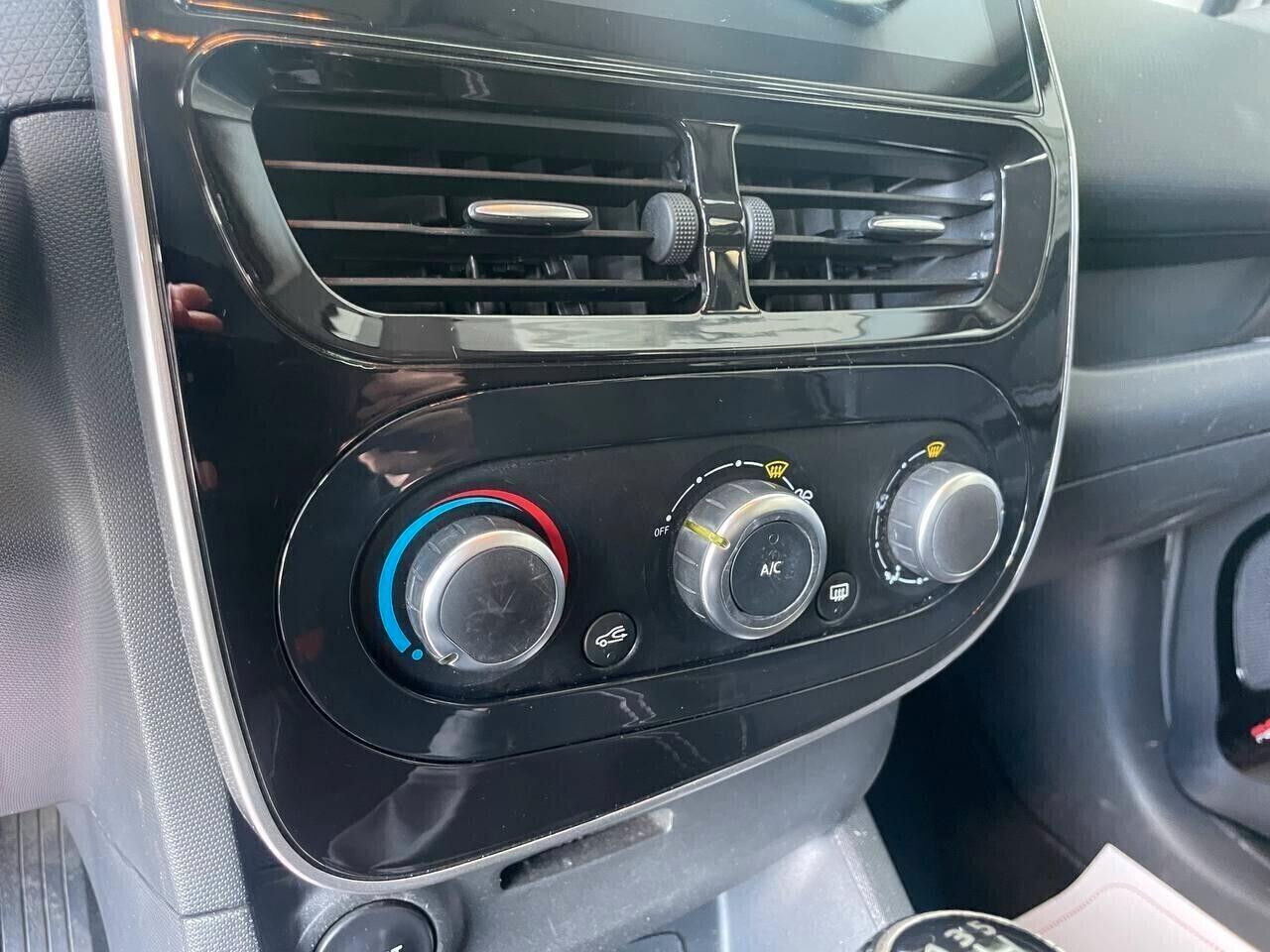 Renault Clio - Distribuzione eseguita e CarPlay