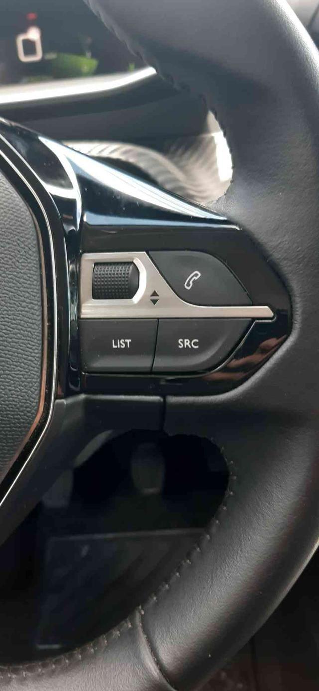 PEUGEOT 2008 130CV S&S Allure Pack SCONTO ROTTAMAZIONE