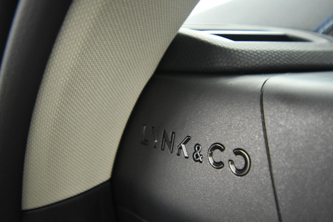 Lynk & Co 01 1.5 td phev auto LED+ACC+CAMERA 360+TETTO PANO