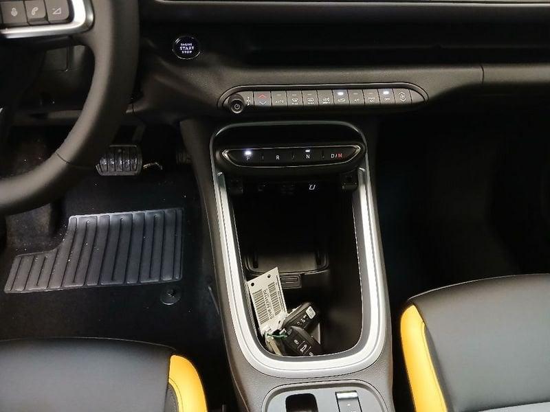 Jeep Avenger 1.2 turbo e-hybrid mhev The North Face 4xe 145cv edct6