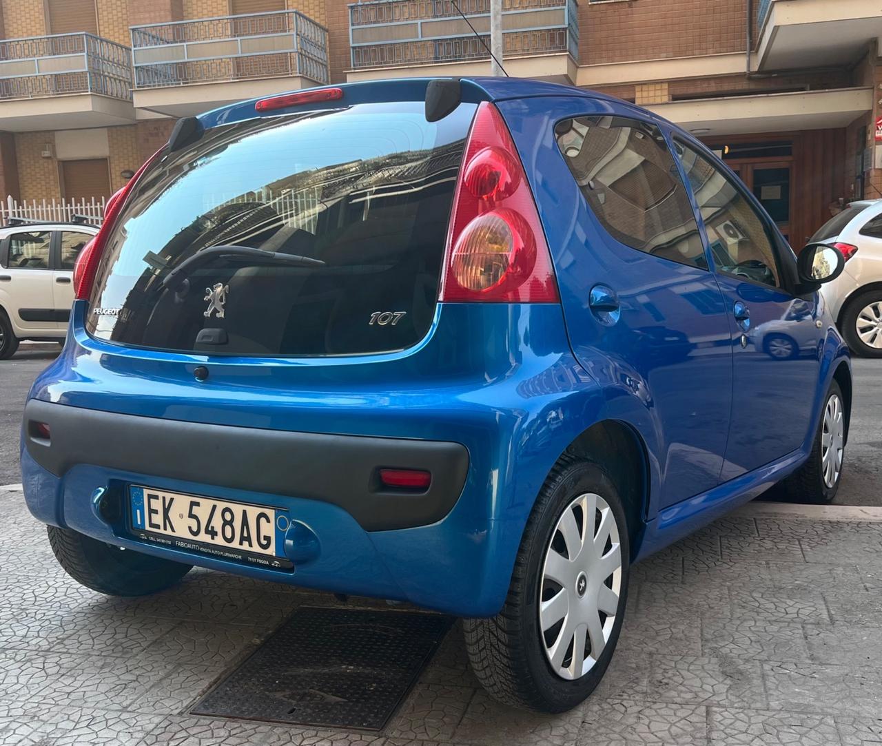 Peugeot 107 1.0 68CV 5p. Allure