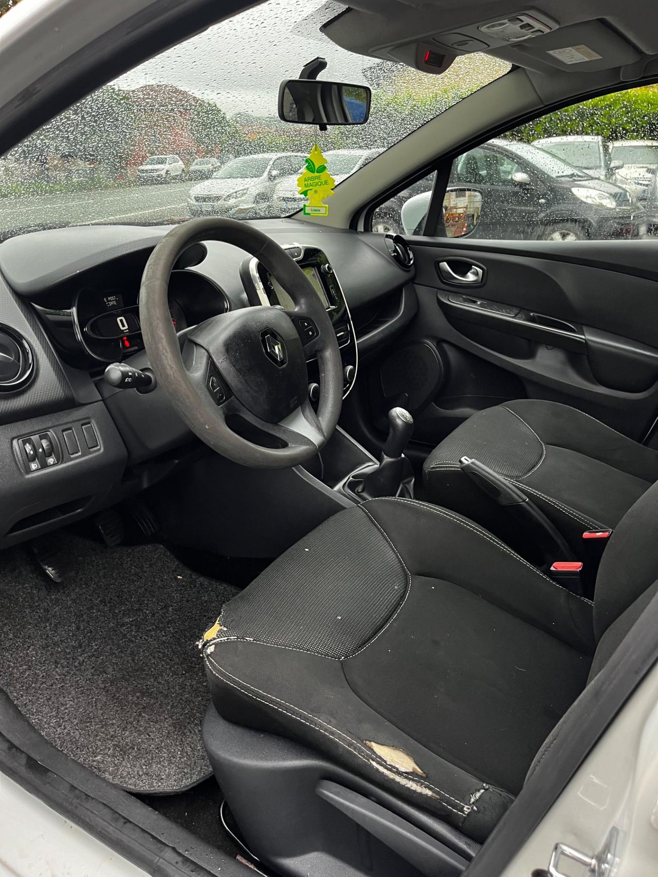 Renault Clio 1.2 75CV 5 porte Intens