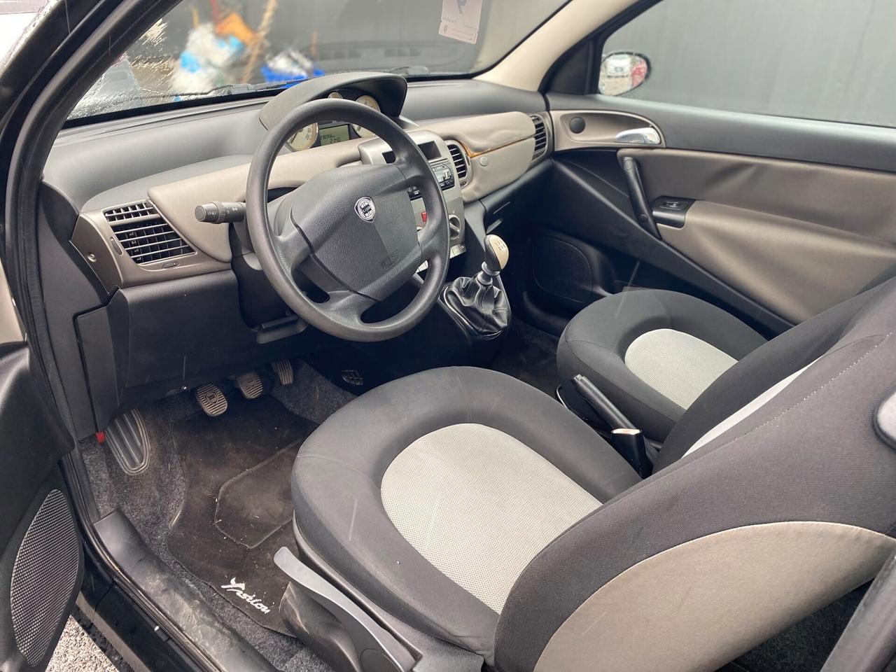 Lancia Ypsilon 1.2 Argento