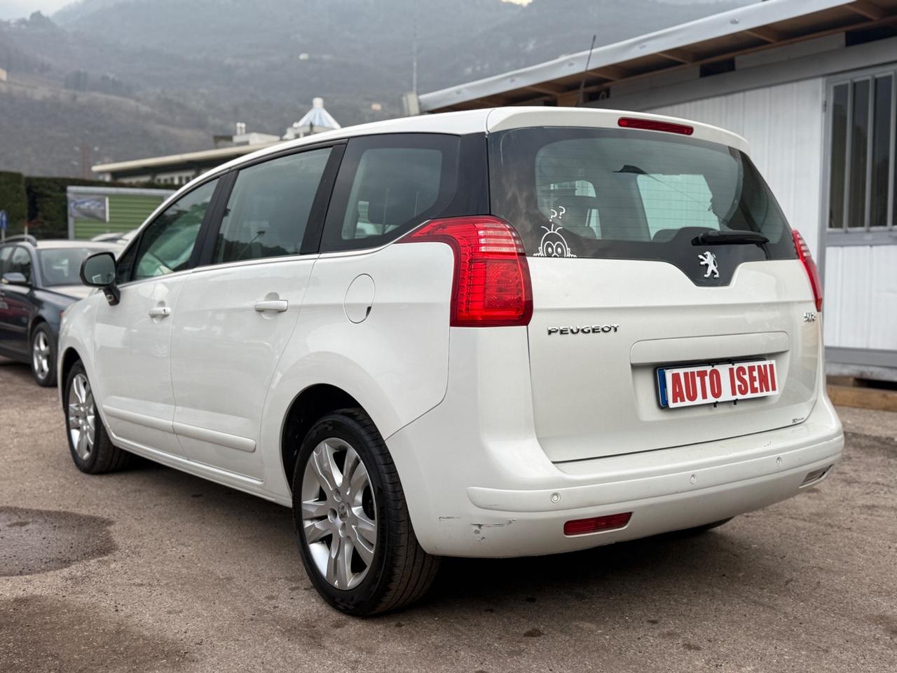 Peugeot 5008 2.0 HDi 150CV Business