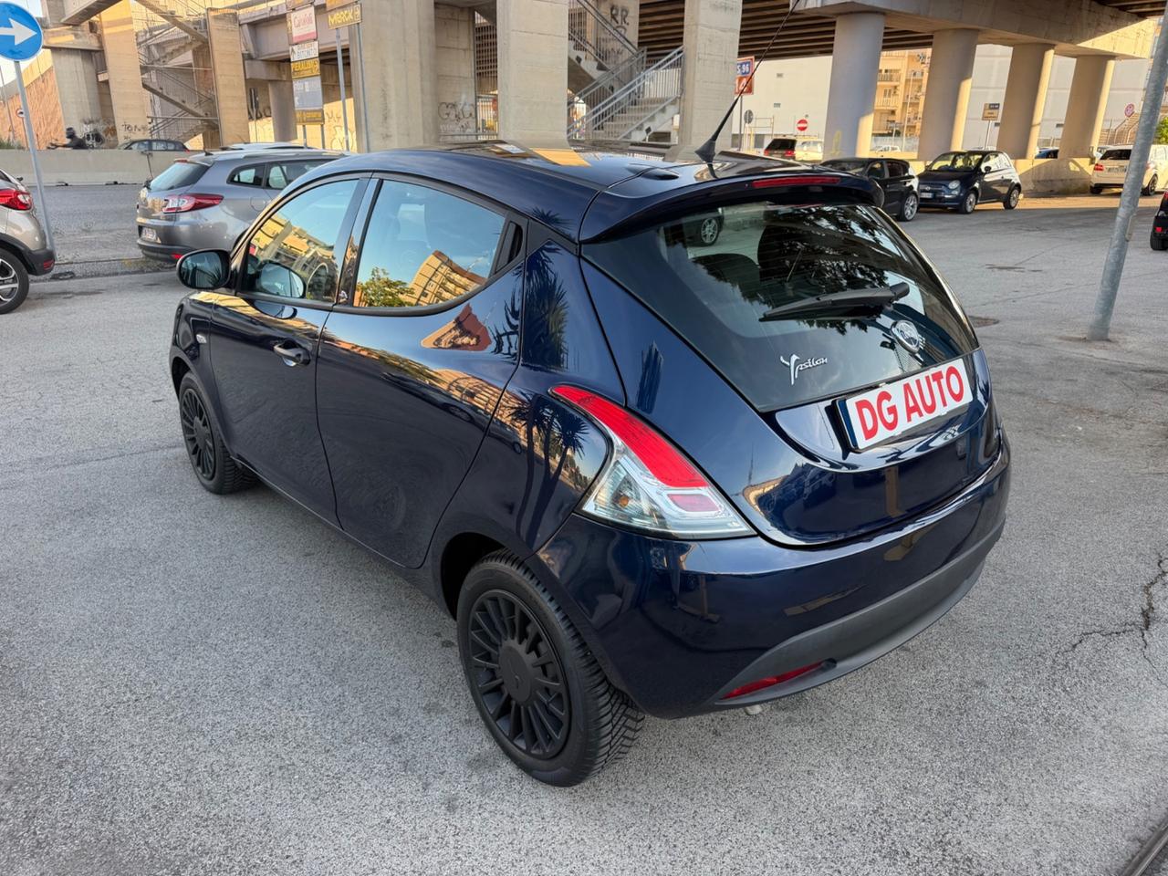 Lancia Ypsilon 1.2 benzina 69 cv 2018 88.000 km