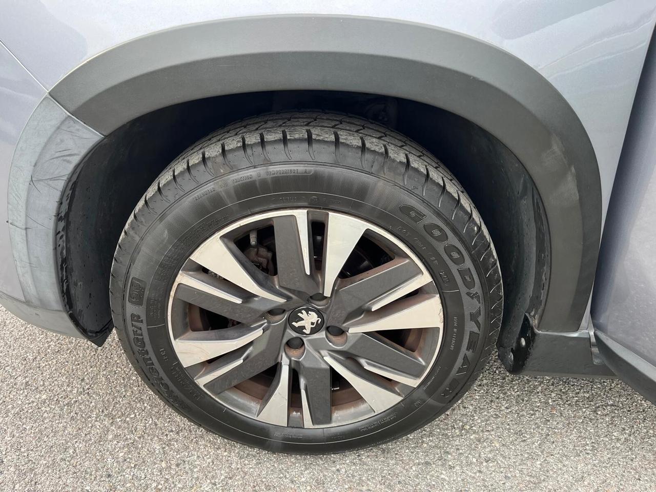 Peugeot 2008 BlueHDi 100 Allure
