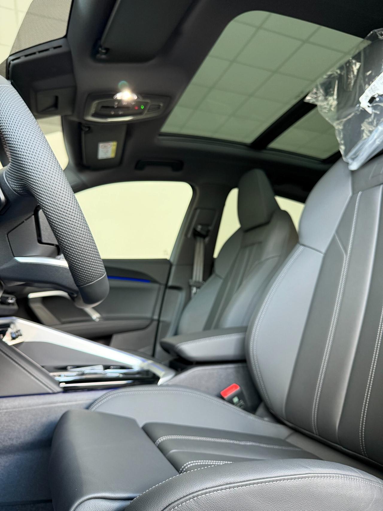 Audi Q5 TDi 150 kW mHEV+ S tronic quattro Launch edition line