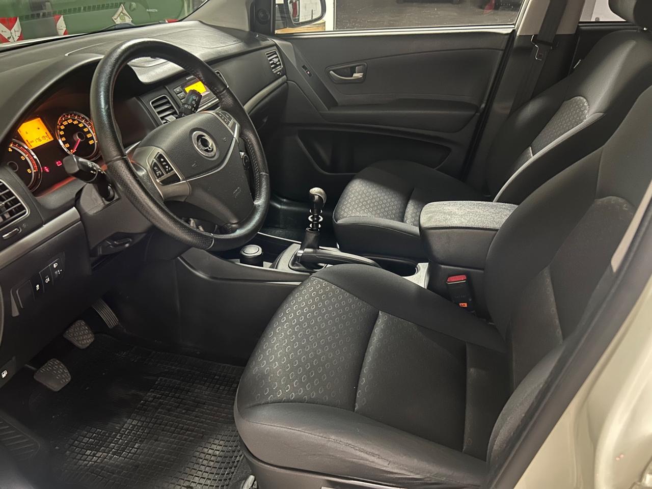 Ssangyong Korando 2.0 e-XDi 175 CV 2WD MT C