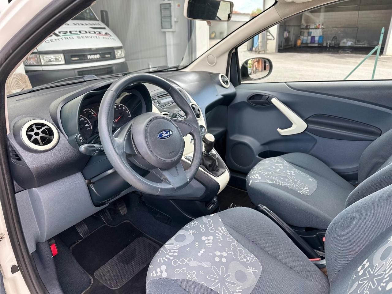 Ford Ka 1.3 TDCi 75CV Titanium