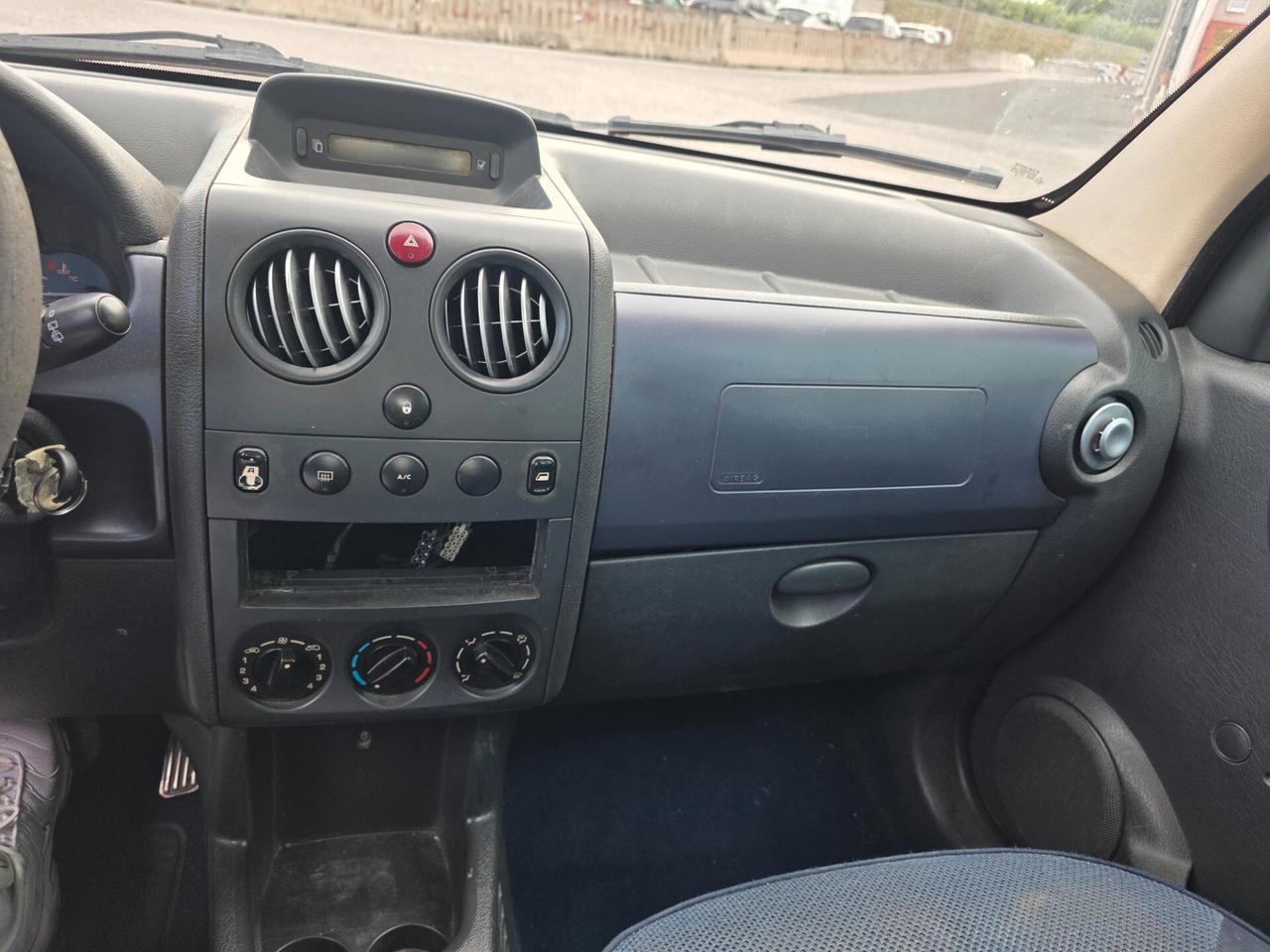Citroen Berlingo 1.4 5p. Chrono